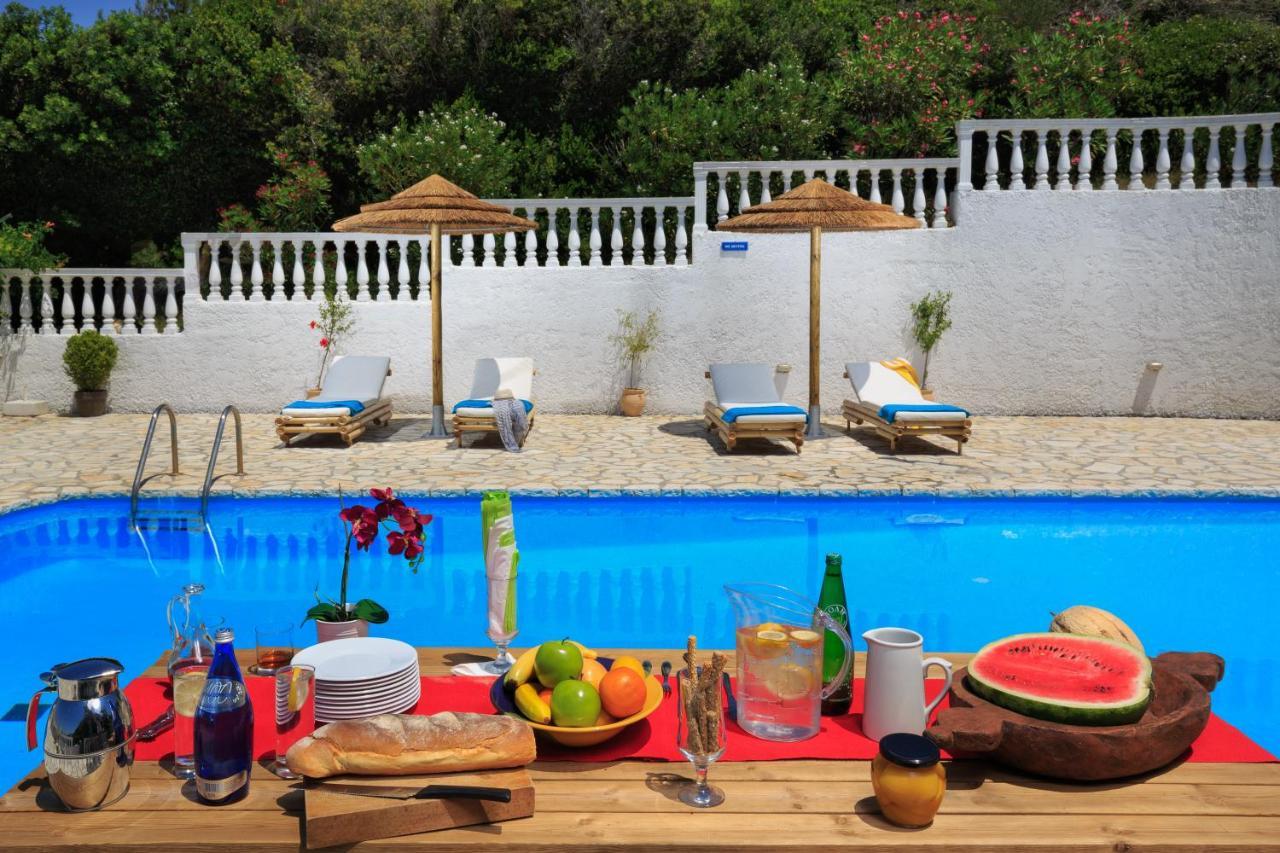 Villa Quietude Agios Stefanos Avliotes  Buitenkant foto