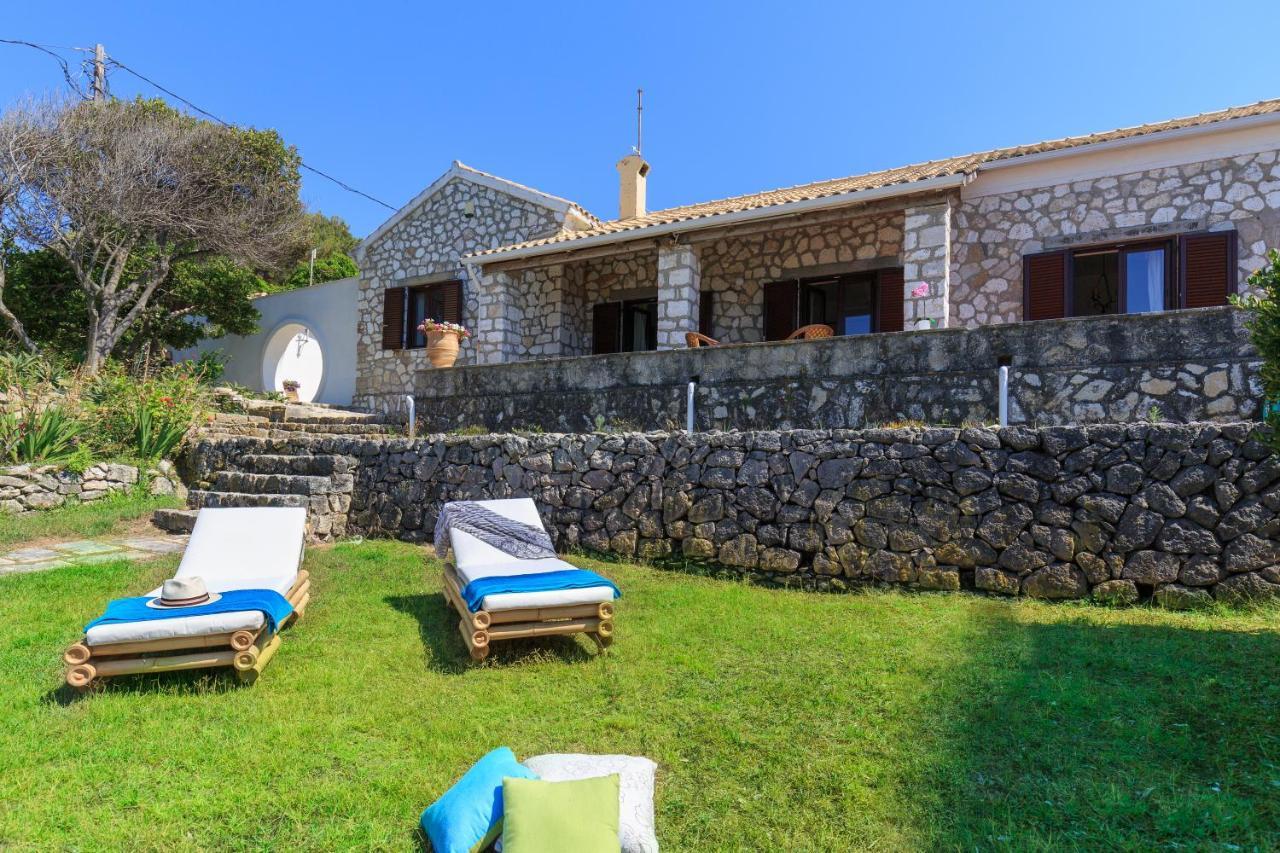 Villa Quietude Agios Stefanos Avliotes  Buitenkant foto