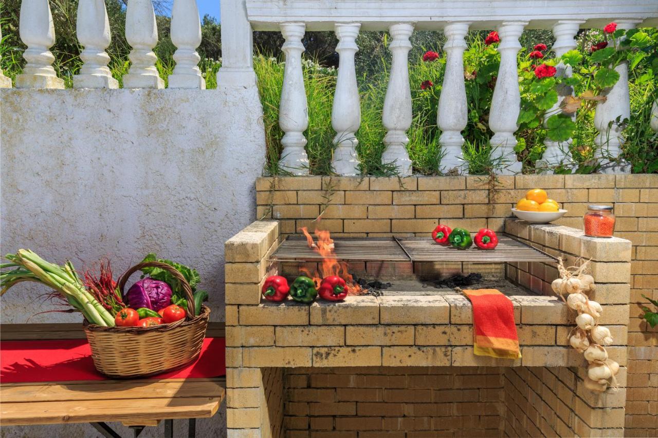 Villa Quietude Agios Stefanos Avliotes  Buitenkant foto