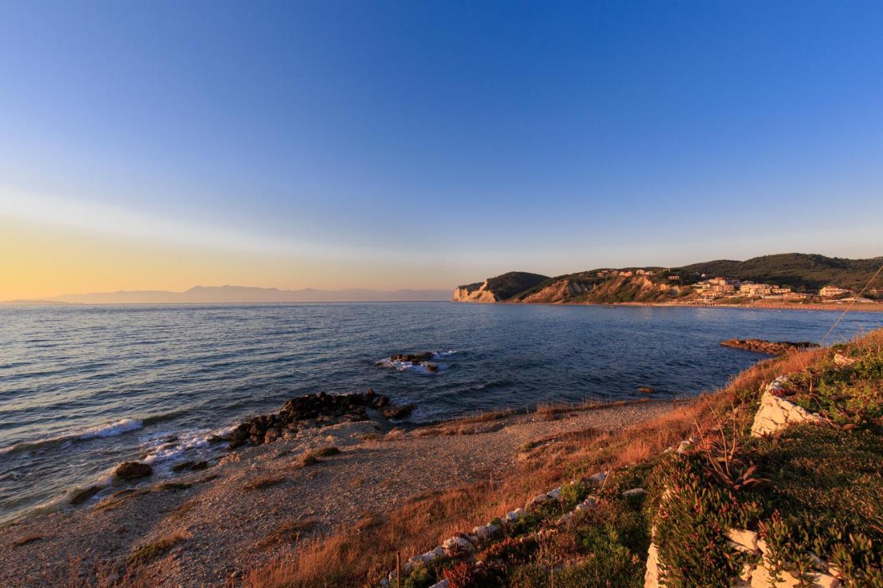 Villa Quietude Agios Stefanos Avliotes  Buitenkant foto